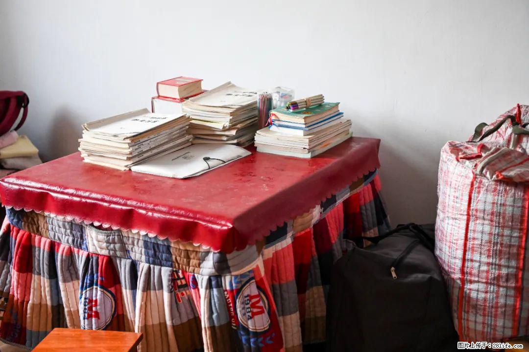 全网追的“扁担女孩”,找了一份暑假工,时薪12元 - 百色生活资讯 - 百色28生活网 baise.28life.com